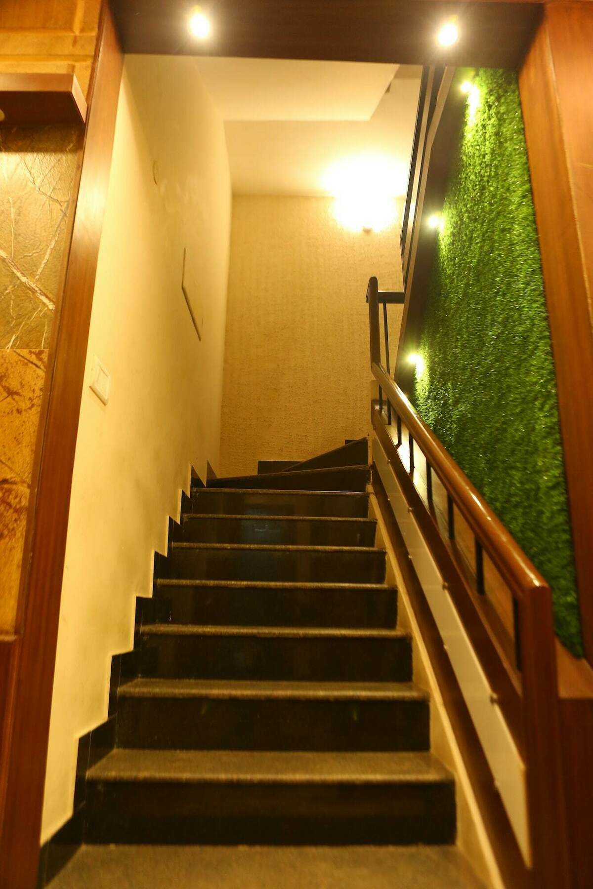 Horizon Inn شيناي المظهر الخارجي الصورة